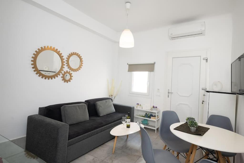 Apartment My White Mykono Town *