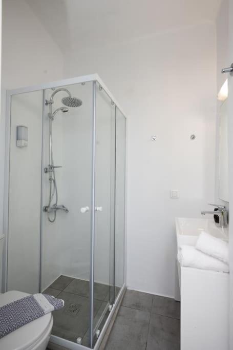 My White Mykono Town Appartement